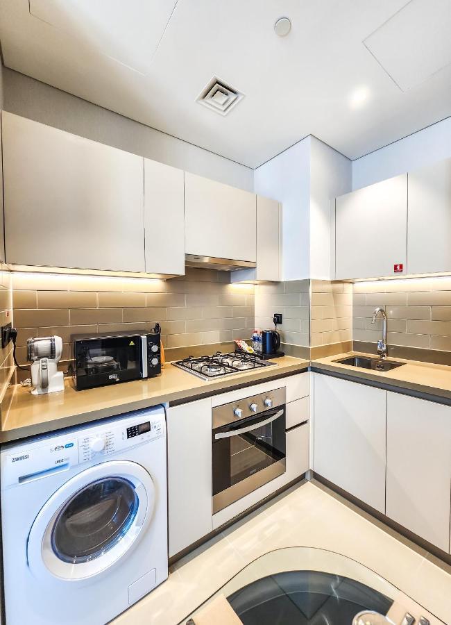 Stay Phenomenal 1 Bedroom Holiday Home Near Burj Khalifa Dubai Eksteriør bilde